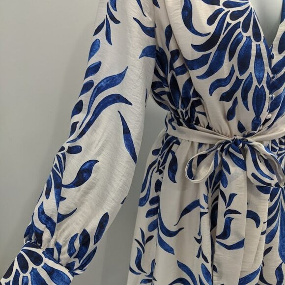 Women's H&M Bishop Sleeve Tie-belt dress | Size M - Picture 8 of 12